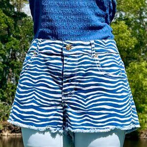 MK Michael Kors Blue & White Zebra Stripe Short 2" Inseam CutOff Frayed Shorts 6